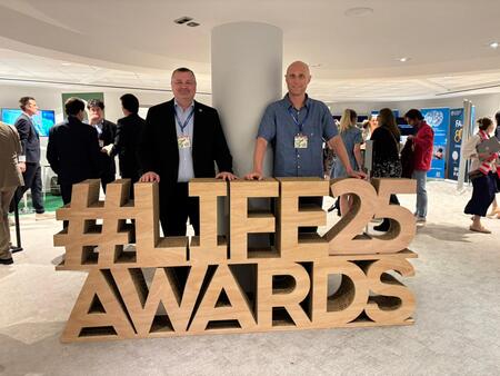 Gregor Danev in Rok Černe na podelitvi_foto arhiv ZGS